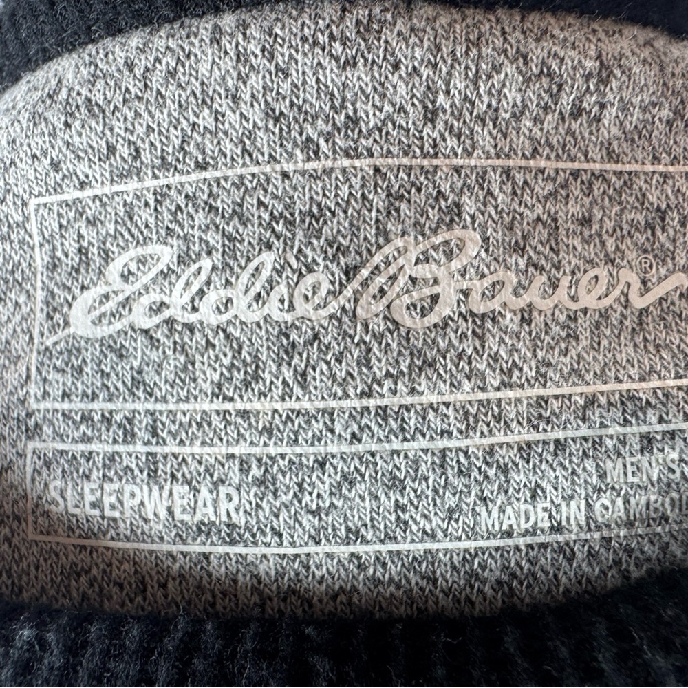 Eddie Bauer Black Long Sleeve Waffle Knit Thermal Sleep Shirt - Picture 2 of 7